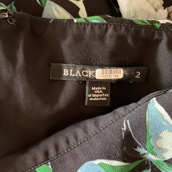 Black Halo
Floral Hepburn Sheath - Picture 7 of 7